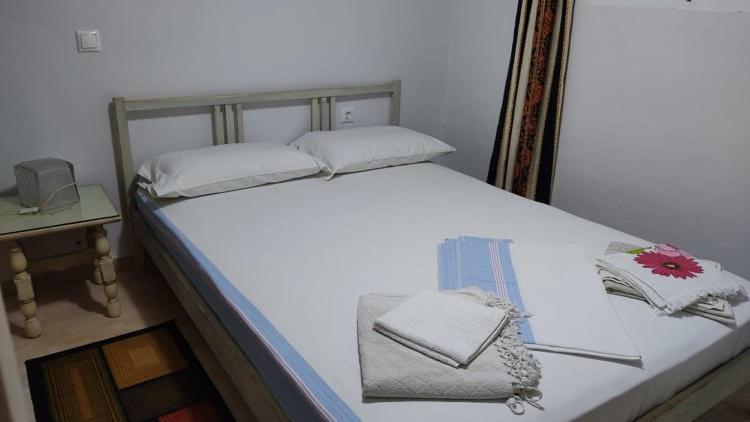 Mallios Country House Near Ancient Olympia Bagian luar foto